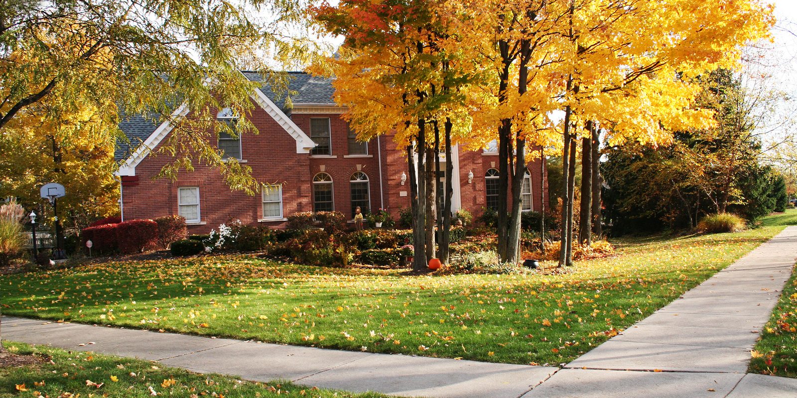 Autumn Home Advice Tips For Taking Care of Your Home During Fall Season